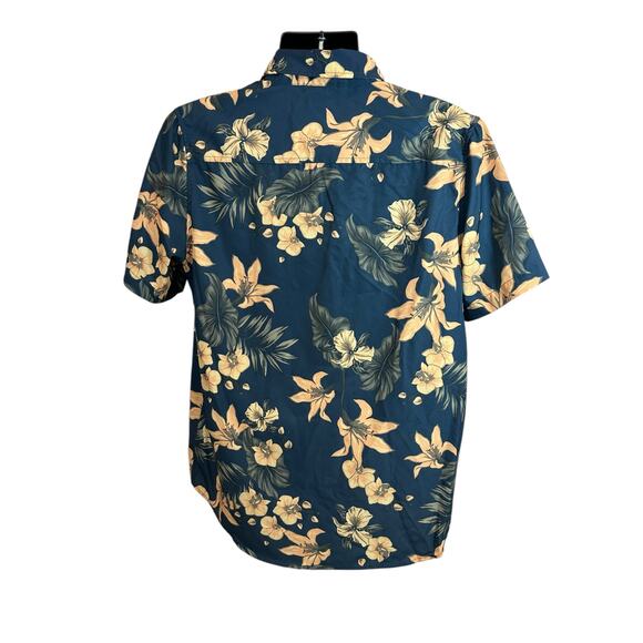 Made In Hawaii Seapointe Men’s Hawaiian Button Down, M - Picture 2 of 5